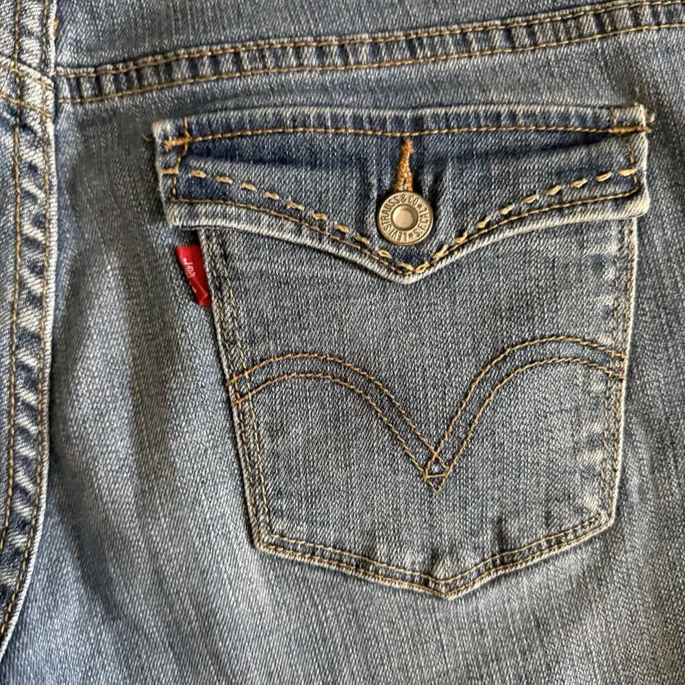 Levis levis 515